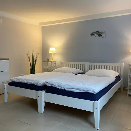 Seaside - Townhouse Base Apartman *